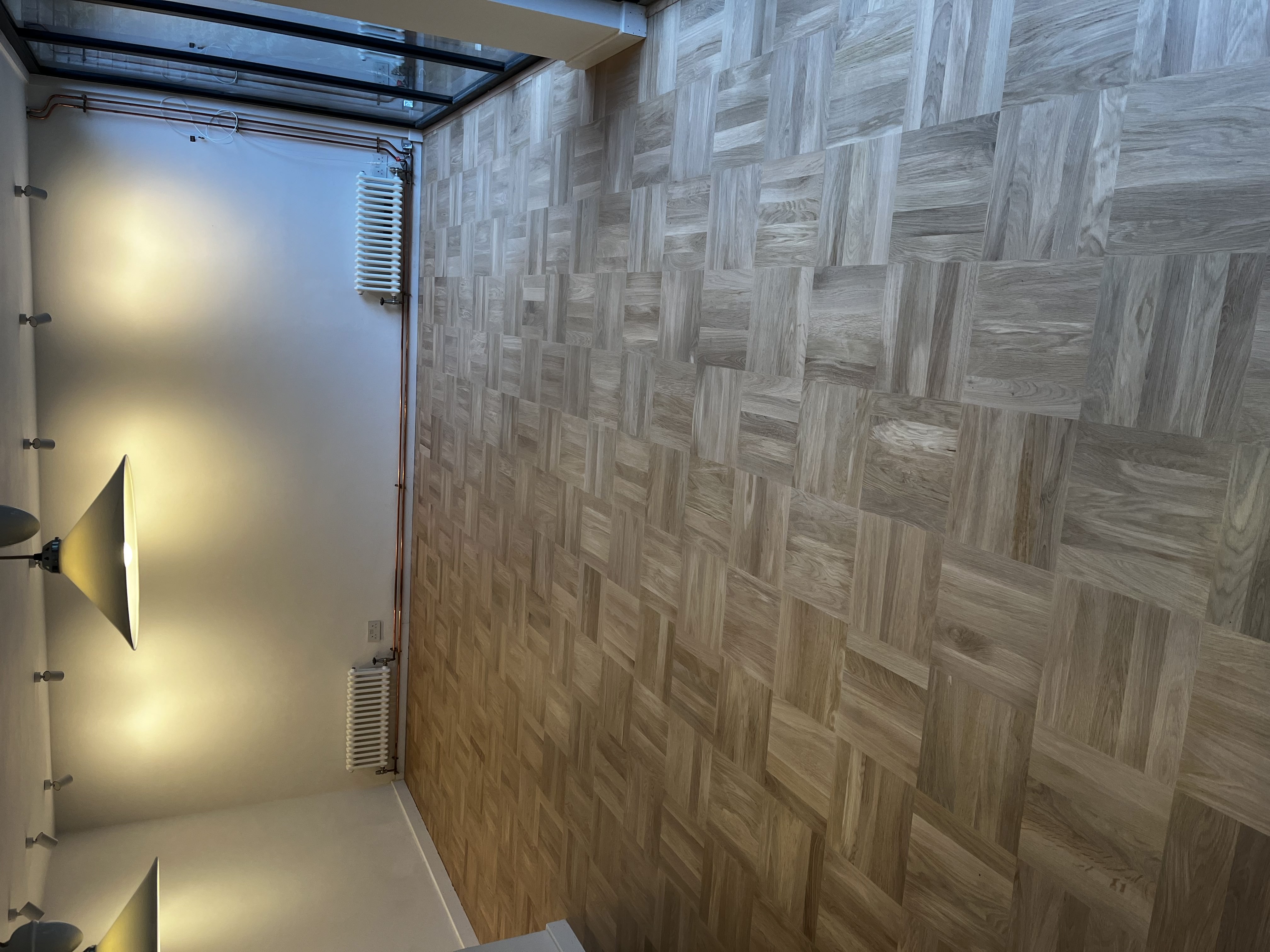 Oak frontroom in Radstock